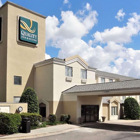 Quality Inn & Suites Raleigh North Bagian luar foto